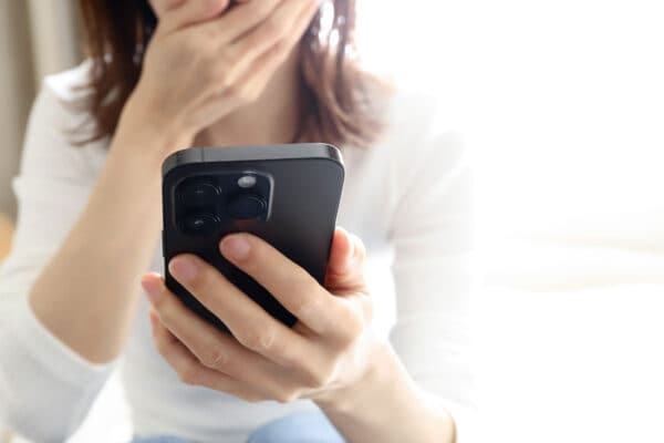 【SNS炎上】「AIの暴走」が被害者を加害者に！？美容インフルエンサー間のコルセット盗作騒動で問われるAIの信頼性と現在地