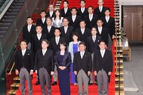 高市内閣の 《隠し球》？　初入閣の43歳に 女性たちが熱視線！　「好き」「タイプ」…　見た目と人柄に “メロつく” 乙女ゴコロ