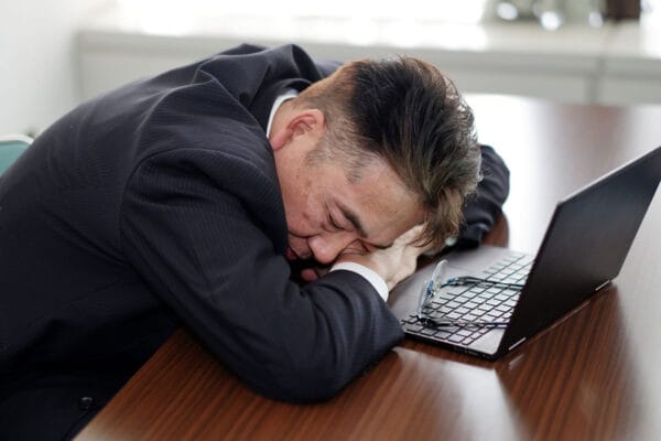 「伸ばさないカタカナ」、使ってたらヤバいかも…？IT業界で広がる【おじさん認定】の基準がSNSで話題