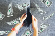 ドーパミンで “脳汁ドバドバ”…　【衝動買い】 がやめられない、アナタの心に潜む 2つの 《クセ》