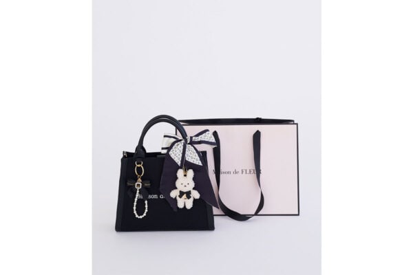 【福袋】「メゾン ド フルール」バッグに“うさぎチャーム”、スカーフなど4点セット♪新年を祝う限定セット（全3種）がお目見え！