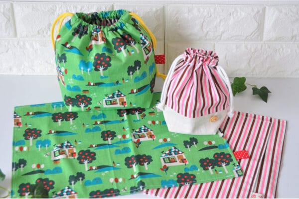 「男の子だから不潔でいい? 甘えるな」小学男子の“ランチョンマット拒否”エピソードに共感殺到!「将来『チー牛』になるぞ」とネット独自の議論も