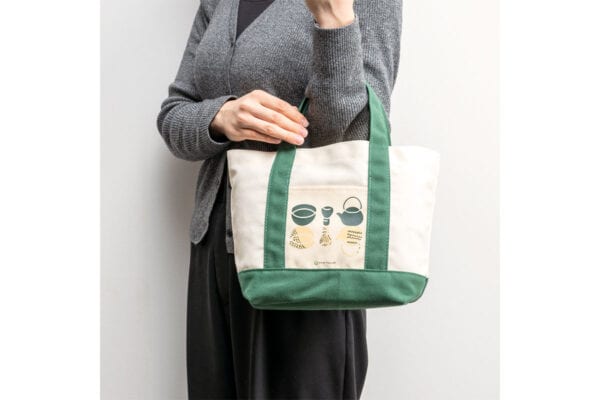 【福袋】お茶の種類が充実「祇園辻利」（全2種）、年に一度の限定ノベルティ（ブランケットやランチトート）が魅力♪