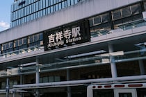 【独身が“住みたい街”】1位：吉祥寺、2位：横浜は僅差！ コスパ1位は家賃が高い「新宿」…その意外な理由とは？