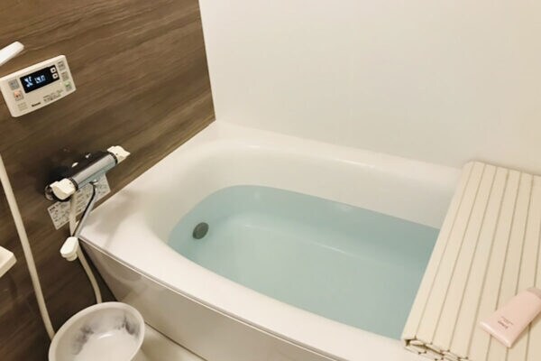 ばっちくない…？“お風呂の残り湯洗濯”は冬こそやるべき！衛生面が心配な人が守りたい「3つの鉄則」とは