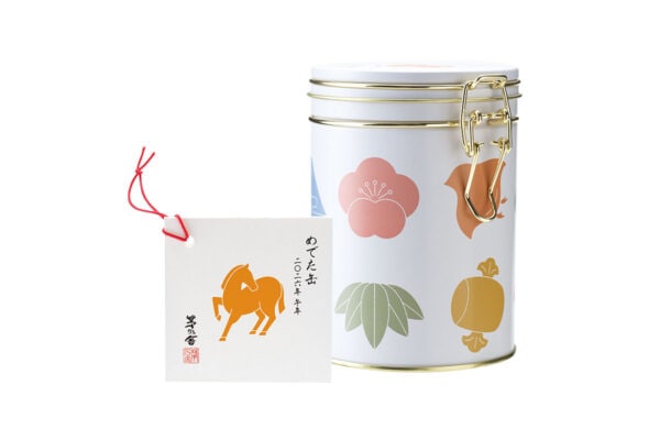 【福袋】「茅乃舎」2026年干支「午」をモチーフにした「めでた缶」で新年を彩る♪ セットで購入したい「年越しそば」「お雑煮のだしとつゆ」など