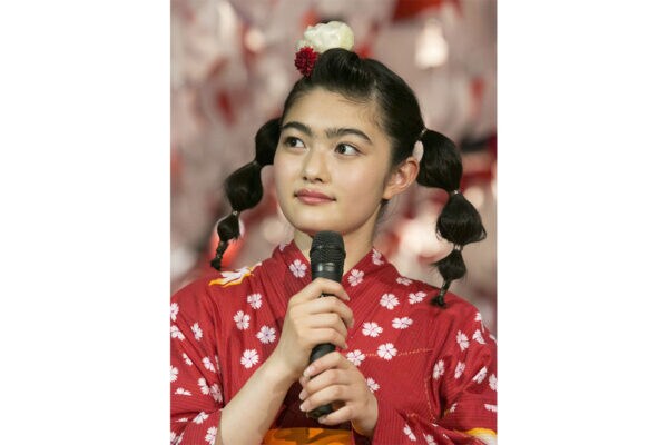 「学校がすべてじゃない」──《井上咲楽》の不登校時代から学ぶ、自己肯定感が低いときの“心の支え方”