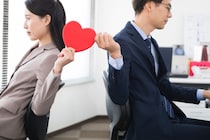 もっとも「職場恋愛」している世代とは？　カップルの “半数以上” が結婚まで…　実態調査で見えたジェネレーションギャップ