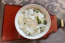 「ただの草」じゃない！1月7日に《七草粥》を食べる“本当の意味”とは？7つの草の驚くべき効能を栄養士が解説