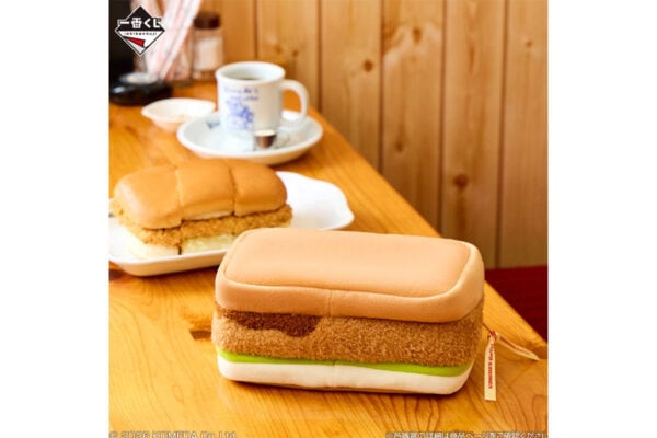 「コメダ珈琲店」一番くじ「カツパン」が巨大ポーチに? 湯気が出る「コーヒー加湿器」もアツすぎる!