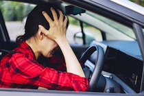 【運転】若者が “ニガテ” なTOP4 「高速道路の合流」「車庫入れ」あと2つは…　アンケート調査で判明、 男女別で差も