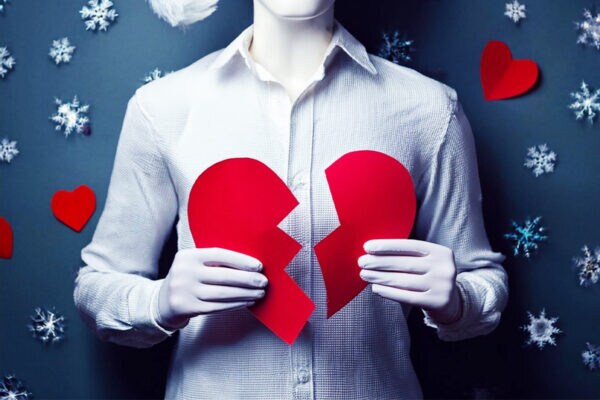 【意外】バレンタインでもらって 《困ったもの》6選…！　定番ギフトも、じつは困惑されていた！？　男性アンケートで判明