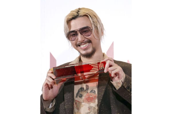 「輩感がすごい」「誰か分からない」 藤井風、平手友梨奈…“イメージ激変”で話題の芸能人たち