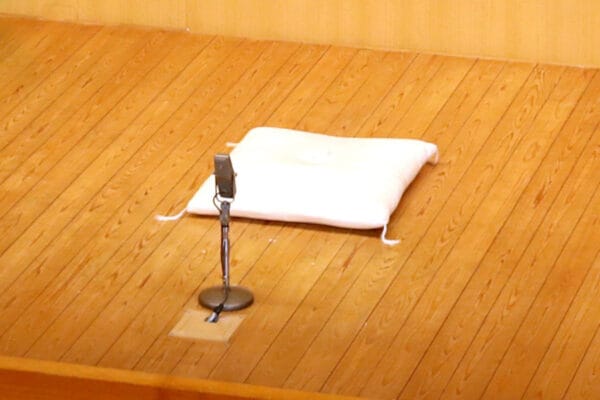 「ステテコ」は踊りの名前？「トリ」はお金を取るから？意外と知らない“落語由来”の日本語