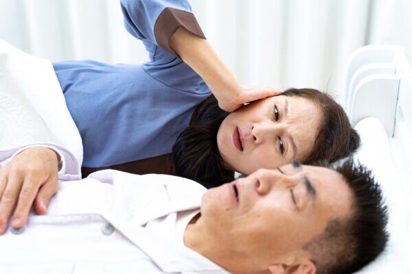 花粉症シーズンに「いびきが悪化する」は本当か? 日常生活への影響 “6割” が実感…、ツラーい症状の《改善方法》は