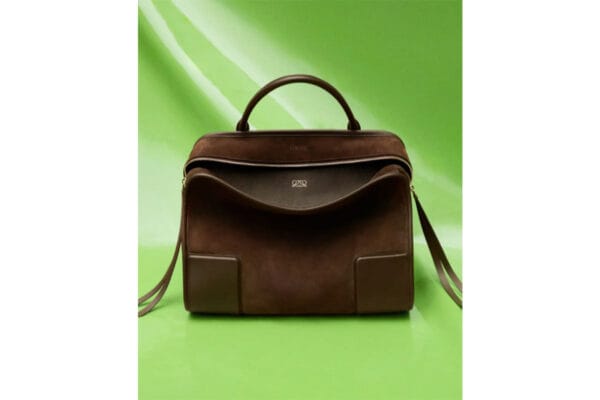 【ロエベ】創立180周年記念「アマソナ180」を発売!伊勢丹新宿店で先行ポップアップが開催中