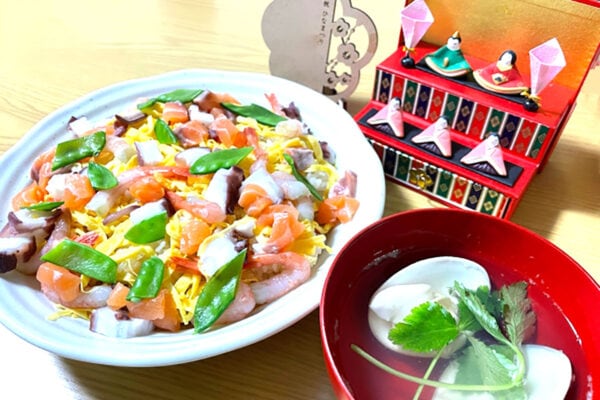 今日はひなまつり！ ちらし寿司、ハマグリ、菱餅…行事食の「本当の意味」知ってる？【栄養士が解説】