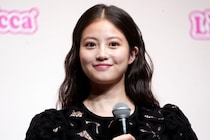 今田美桜（29）生脚を披露「スタイル素晴らしい」「美脚」大人っぽさ全開のショットにファン歓喜