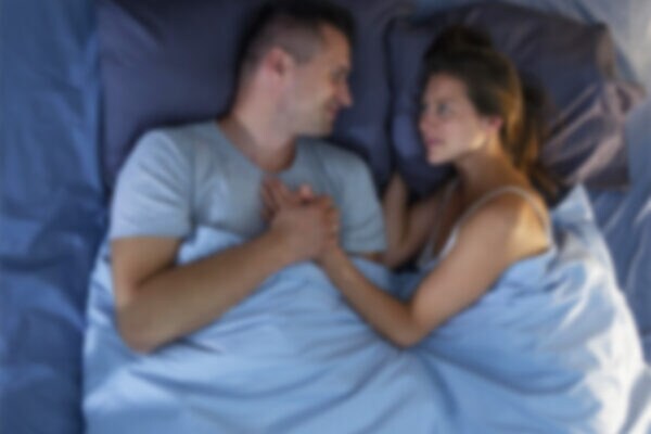 《レスじゃない》既婚男女…　“なに”を意識してるのか？　「月1回以上している」40代・50代の最多回答とは