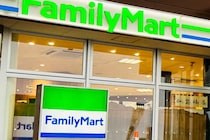 「デカくて安くてとにかくうまい」　ファミマ、数量限定 “レジ横グルメ” が…　「198円は神」「酒のおつまみやおかずにも」