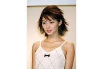 “伝説の歌姫”に「激似」「そっくりすぎ」伊東美咲（48）の最新ショットが「美しすぎる」とSNS騒然！“変わらぬ透明感に驚きの声