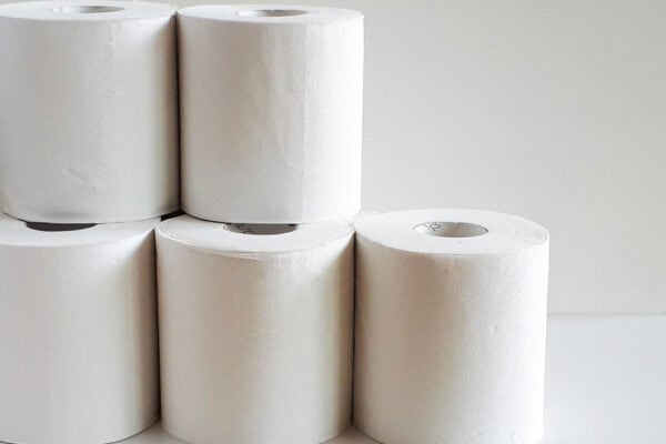 えっ!紙じゃないの?“香りつき”トイレットペーパーの「驚きの真実」とは…香りを長持ちさせたい&好きなニオイに変えたい時の裏ワザ
