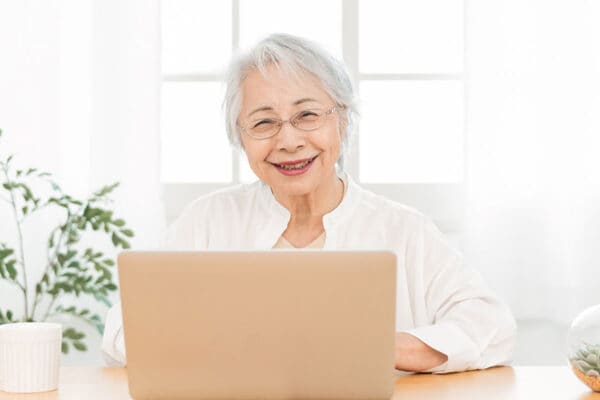 フォロワー数89万人超も…“シニアインフルエンサー”の魅力とは？「SNSで年齢なんて関係ない！」世代を問わず支持される理由とは