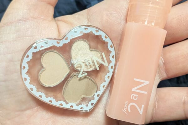 【880円～】盛りたい。さりげなく…　オトナに応える？「コンビニコスメ」　 セブン 《from 2aN》 の 長所＆短所【ガチレビュー】