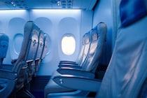 「飛行機に乗るのが怖い…」元CAが伝授する“意外な対策”とは？ 即効性があるテクニックや“神アイテム”で解決