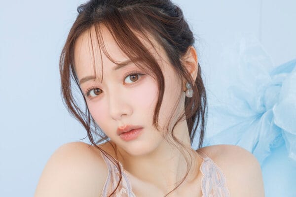 森香澄（30）、“胸元のホクロ” あらわ　「かわい過ぎて目が離せない」　【PEACH JOHN】新ミューズ、「盛れるブラ」など披露