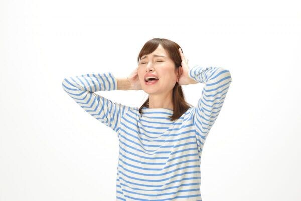 「気づけば深夜2時…」子どもの“スマホ長風呂”に不満爆発！？ 疲労困ぱいの家族の切実な声