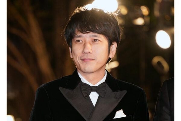 「お昼からさっきまでいました」…！？二宮和也の自宅にいた“有名女優”とは？哀川翔と「ハシゴ」でつながる仲のタレントは！？芸能人たちの華麗なる「ご近所付き合い」事情