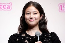 「目のやり場に困る…」「隠しきれてない」今田美桜、田中美久も！美ボディ際立つ「密着ニット」で視線を釘付けにした女性芸能人