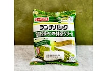 【断面に驚き】318円とリッチな価格「ランチパック極厚抹茶板チョコと抹茶クリーム」一袋で2種が味わえる“ぜいたくランチパック”の実力！