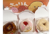 【ミスド・もっちゅりん】「普通に売ってる」「並ばずに買えた」一方で…「混雑やばくてぜんぜん“もちゅれない”」人も続出。争奪戦のリアルはいかに