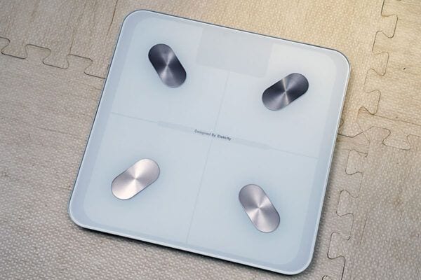 安すぎる体重計ってどうよ！？ “約2500円”のスマート体組成計で“忙しい朝の手間”が完全に1つ減った話