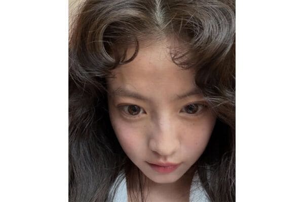 今田美桜(29)惜しみなく披露した“いろいろ”なオフショットにファン歓喜「自然体なのに美しい」