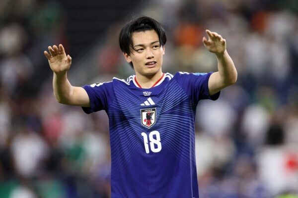 【サッカーW杯】上田綺世(27)が“女性に大人気”な理由とは?サッカーが上手い、カッコいい、だけじゃない!美人モデル妻が明かす“意外な素顔”に「全女性が惚れる」