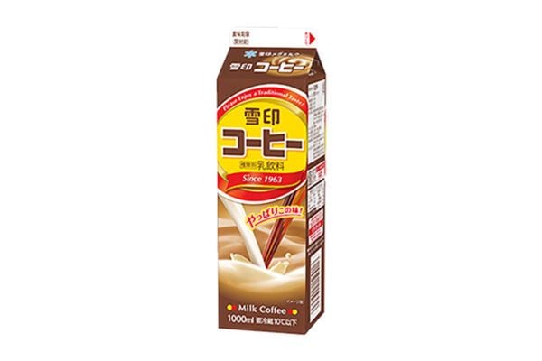 【雪印コーヒー】「思わず買ってしまったw」パッケージが話題!コラボ中のピン芸人の投稿に「右から左じゃないんですね」「カワイイ」