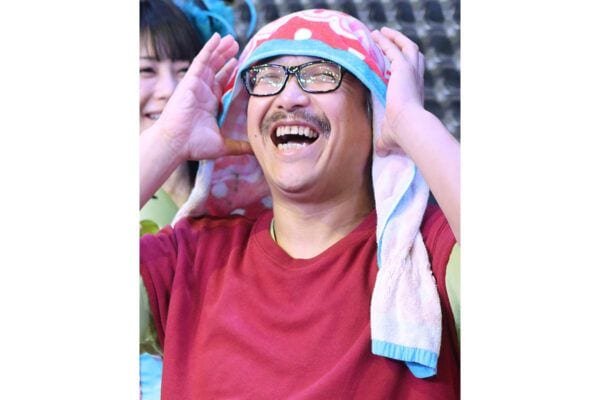 ビッグダディ(61)の「8回目」結婚の裏で…4回目の元妻・美奈子が見せていた“異変”…「頭と心を整理してまた笑って戻ってきます」動画配信を休止