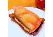 【スターバックス】“初夏の極上スイーツ”「白桃＆アールグレイタルト」しゅわしゅわ・シャキシャキ食感の変化を楽しむ♪