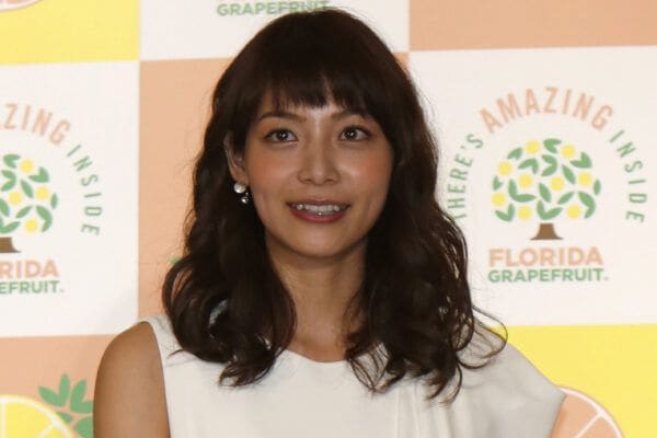 「小学生にしか見えん」…　変わらない見た目が 衝撃的 な【40代女優】たち3人　平成期にも活躍、「ビジュ若過ぎ」「年取らな過ぎ」