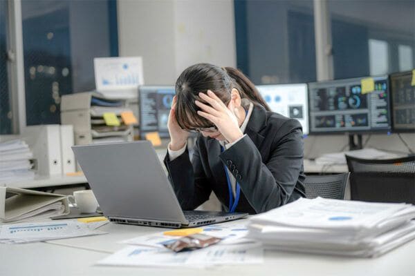 【心理師が伝授】「7月病（ボーナス燃え尽き症候群）」乗り切るコツとは？（4月・5月・6月）を耐え抜いた人が夏に消えるワケ