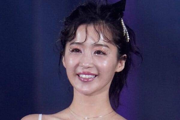 【バチェラー】ファイナリスト女性（35）、飲酒した夜の “生太もも写真” に…　「大丈夫？」「お大事に」の声相次ぐ