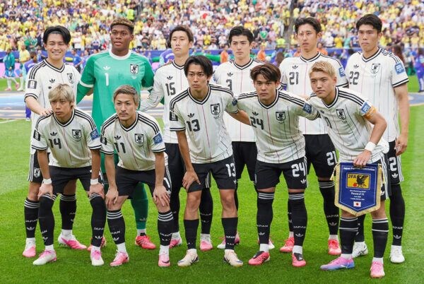 「まさに女神…」W杯の裏で咲く圧倒的ビジュアル…!サッカー日本代表を鼓舞した《モデル・女優妻》たちのオフショット