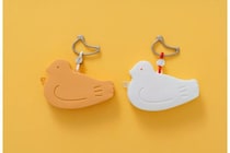 8月10日「鳩の日」に登場！鳩サブレーがそのまま入るシリコンポーチ「はとっこ」が限定発売
