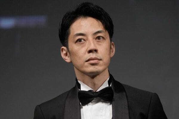 「LOVEだな…」 キンコン西野、相方・梶原の誕生日に放った“お詫び文”が話題「お笑いが下手」徹底ディスりの真意とは