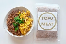 “豆腐のお肉”TOFU MEATって知ってる？　そぼろ丼を作ってみたら、食べ応えも腹持ちも最強だった