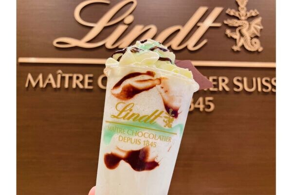【リンツ】チョコとミントの“黄金比”「チョコミントショコラドリンク」を実食レビュー！