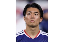 中村敬斗（26）TikTok開設から約3カ月。“プライベートな素顔”「パリが似合う男」「服装もかこいい」ファンら絶賛
